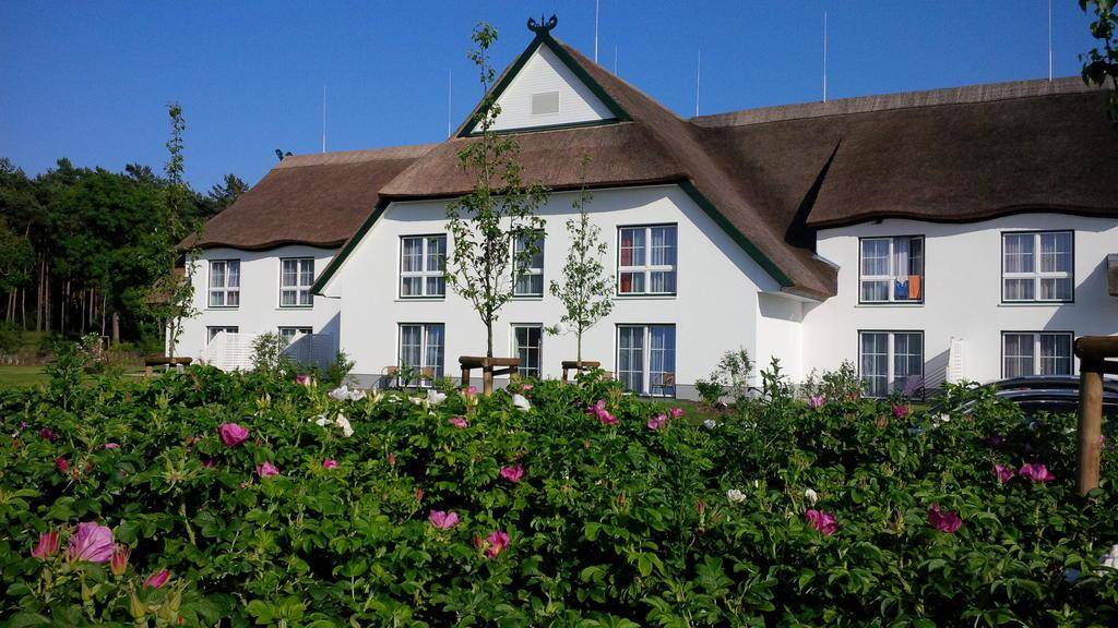 Friesenhof Hotel-Restaurant-Reitanlage 2