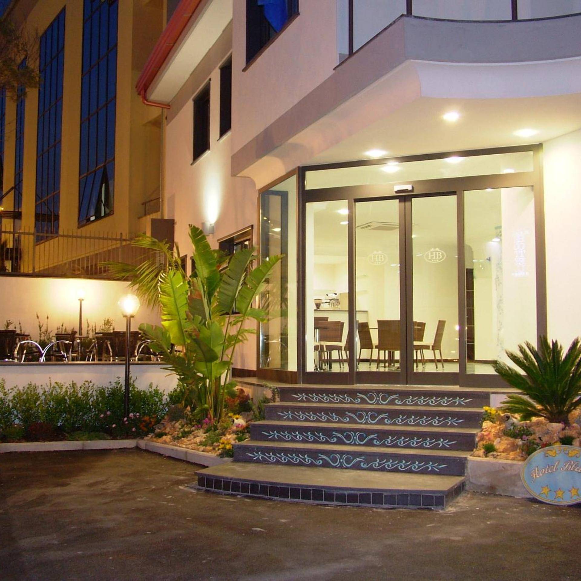 Hotel Blanc 2