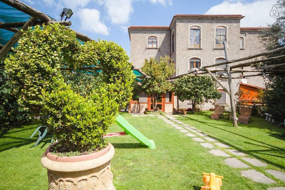 Villa De Angelis 1