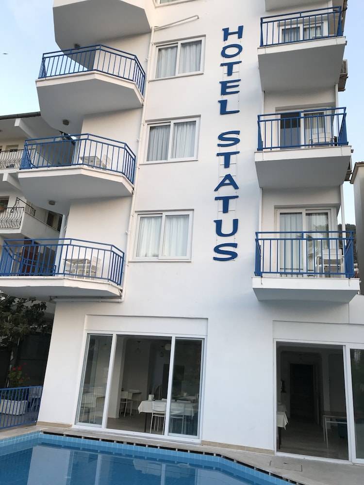 Hotel Status 1