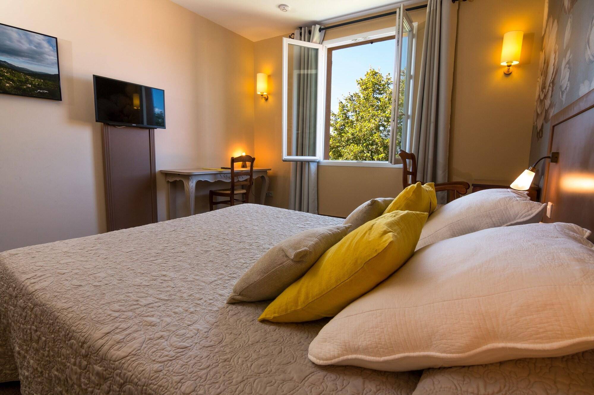 Hotel Les Restanques De Moustiers 1