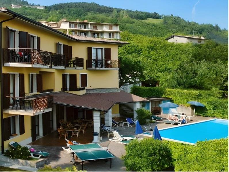 Hotel Astra 2