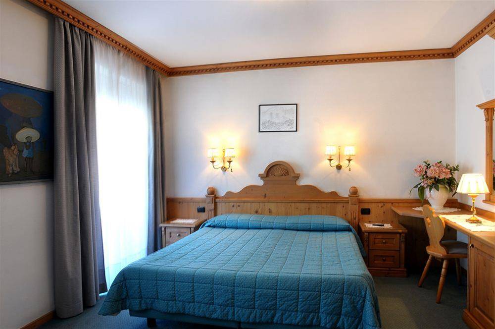 Hotel Alla Posta - Famiglia Pra dal 1866 a Caprile 1