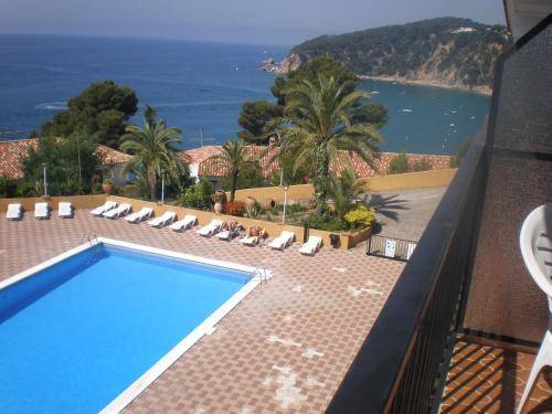 Apartamentos Cala Llevado 2