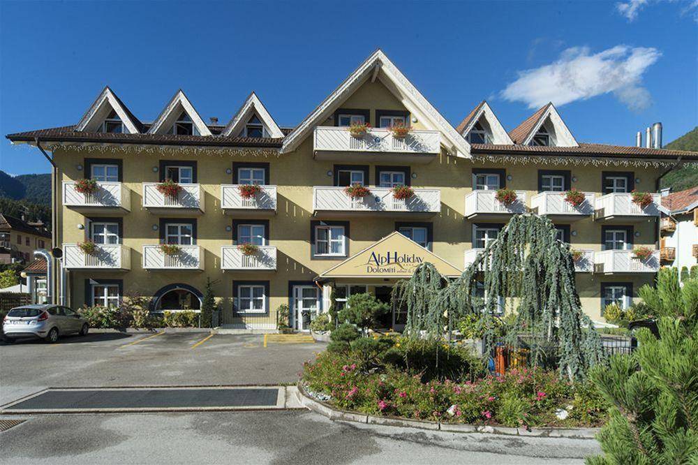 Albergo Dimaro Wellness Hotel 2