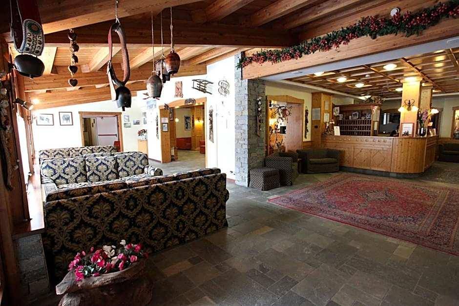 Hotel Alpechiara 2