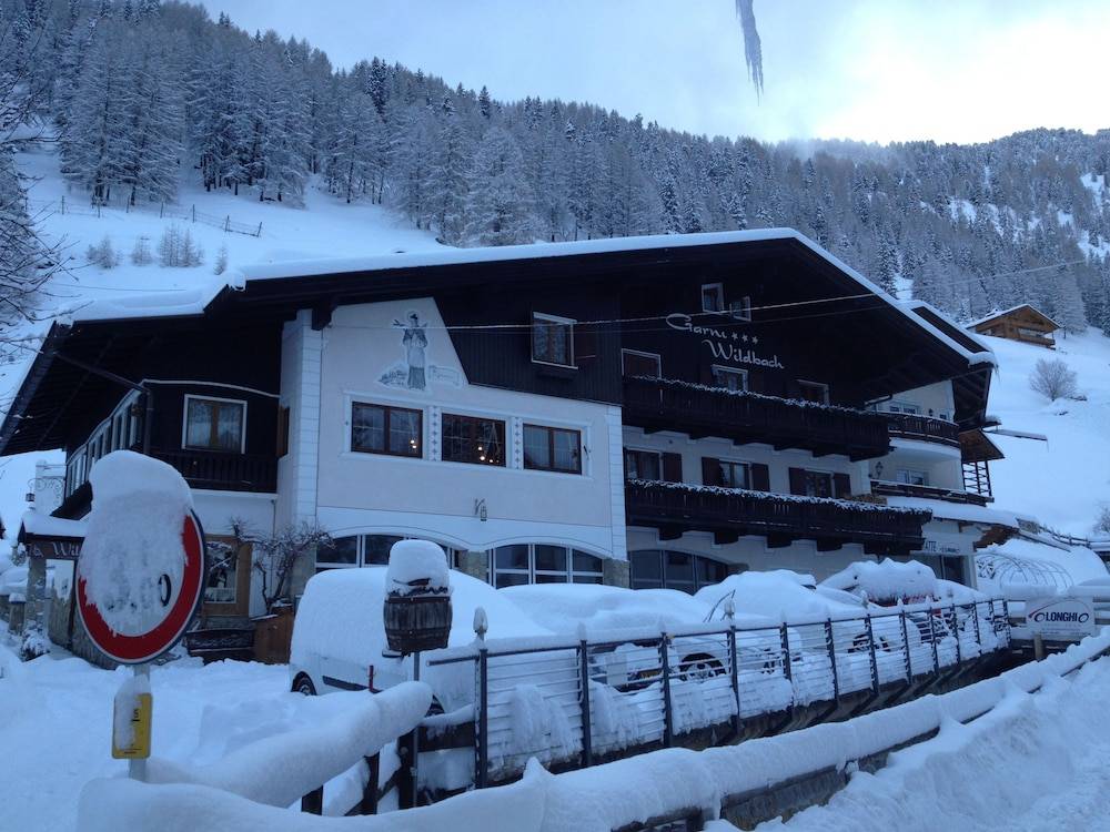 Garni Hotel and Apartments Wildbach 1