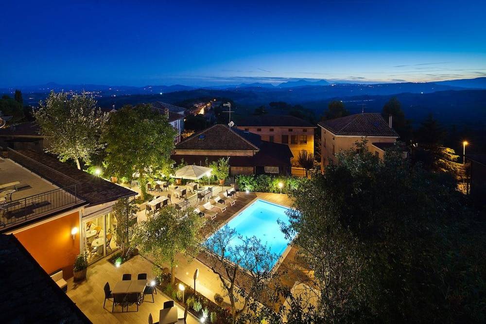 Hotel La Palomba 1