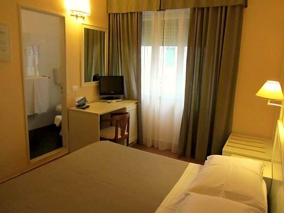 Hotel Ausonia 2