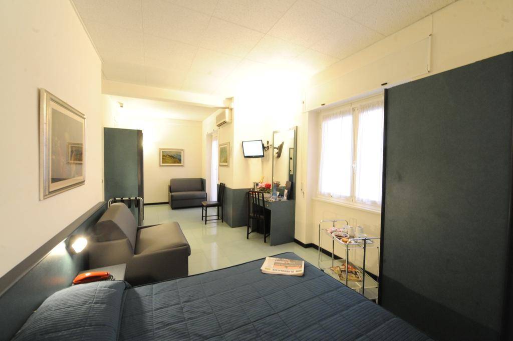 Hotel Tirreno 1