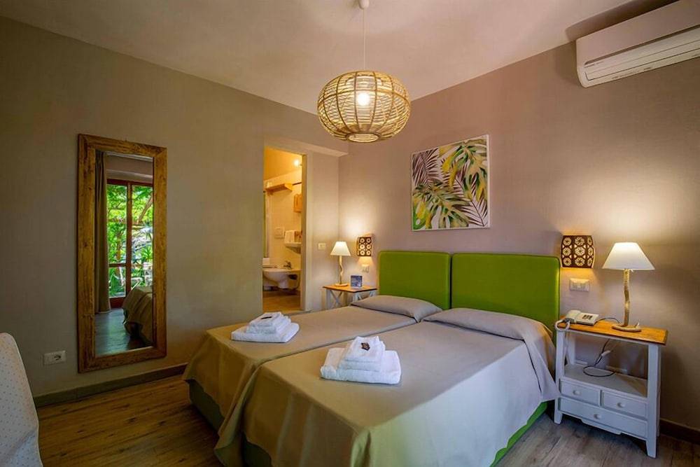 Hotel Cernia Isola Botanica 1