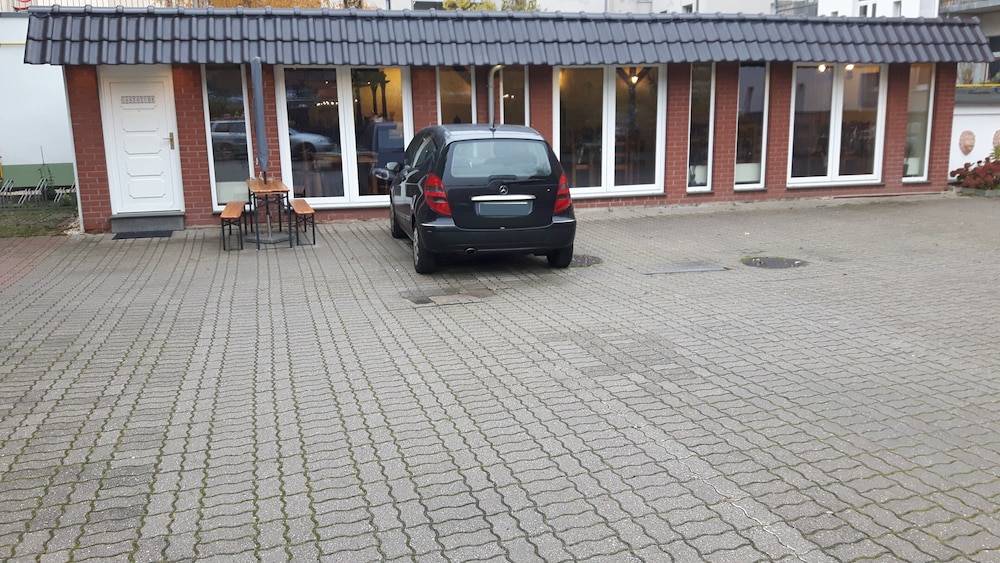 Hotel & Pension Plagwitzer Hof 1