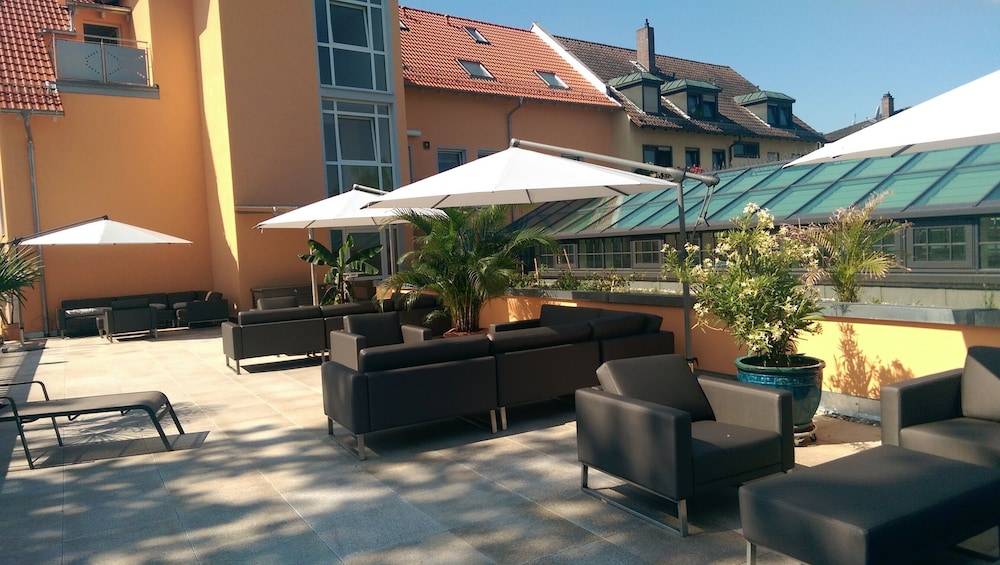 KRAL - Residenz Erlangen 1