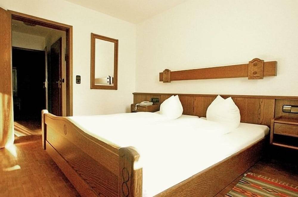 ZUR TRAUBE Schwarzwaldhotel & Restaurant am Titisee 2