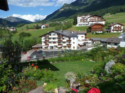 Hotel Alpenroyal 1