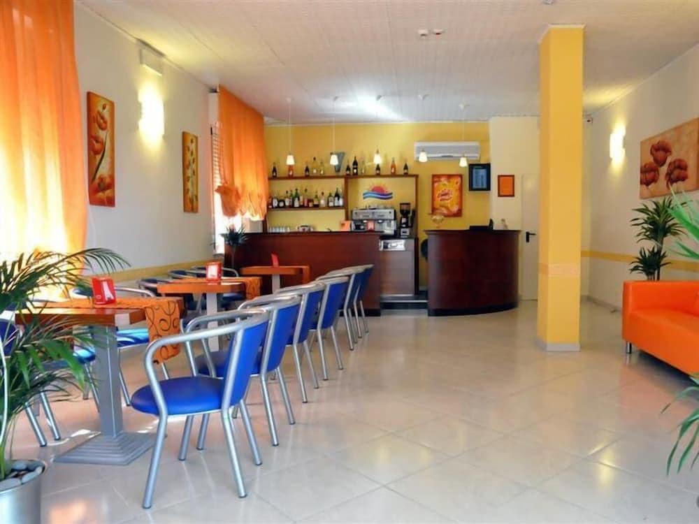 Hotel Holiday Beach 2
