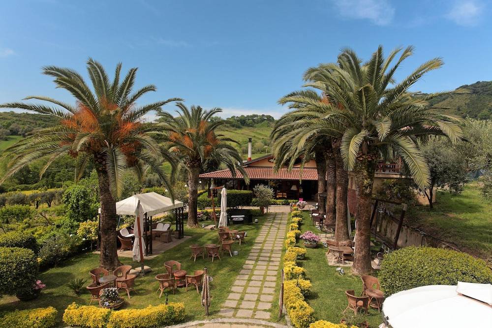 Il Borgo sul Lago 1