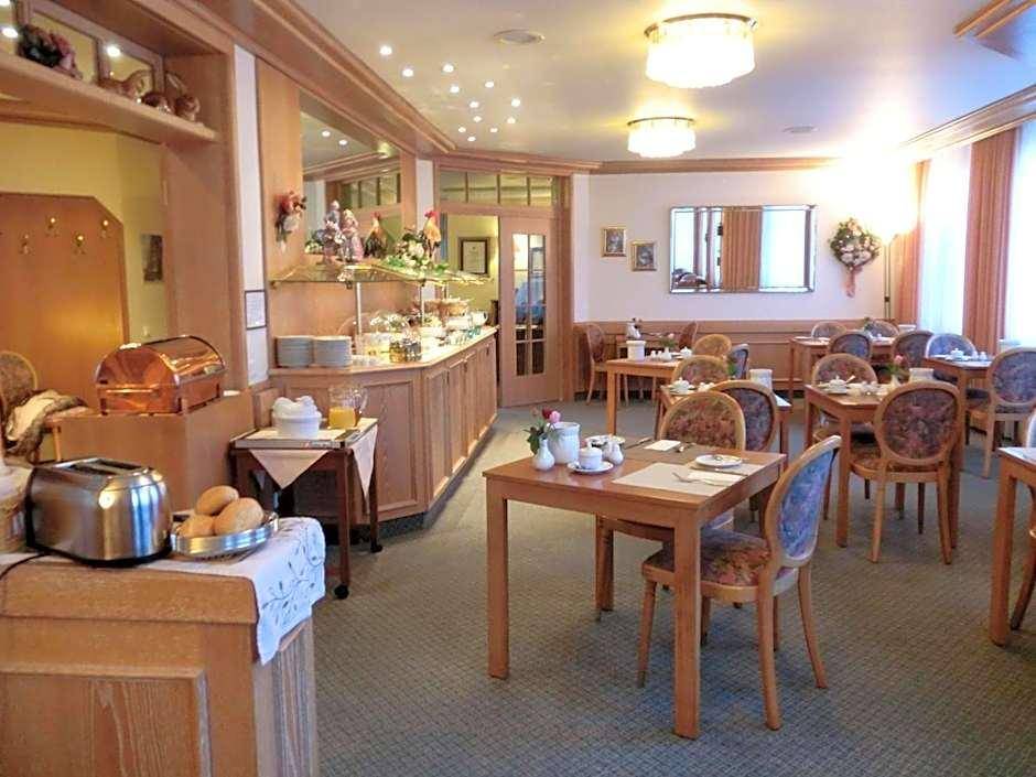 Hotel Heuberg 1