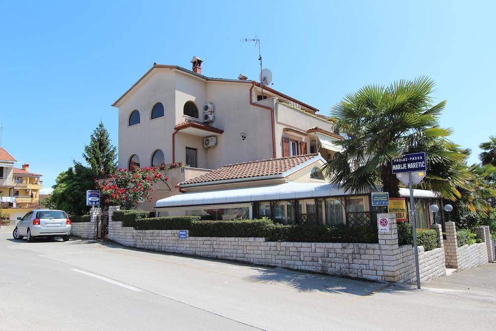Guest House Aurora 1