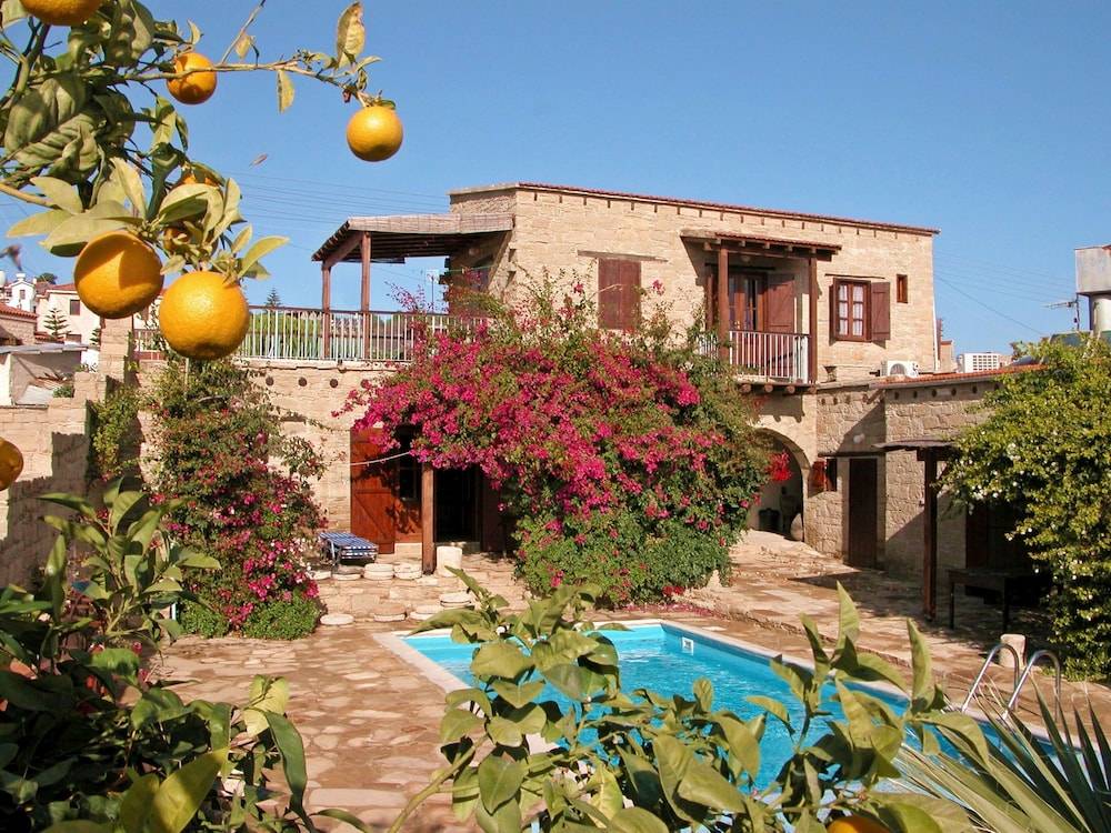 Cyprus Villages - Hotel & Restaurant - Central Location - Bed & Breakfast With Access To Pool And Stunning Views 1