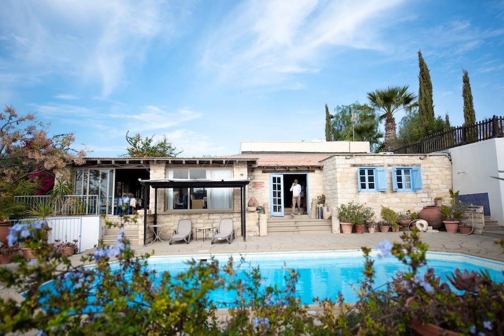 Cyprus Villages - Hotel & Restaurant - Central Location - Bed & Breakfast With Access To Pool And Stunning Views 2