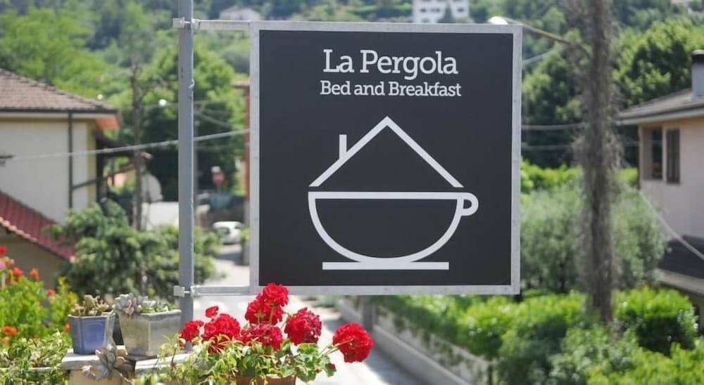 La Pergola with Private Parking 1