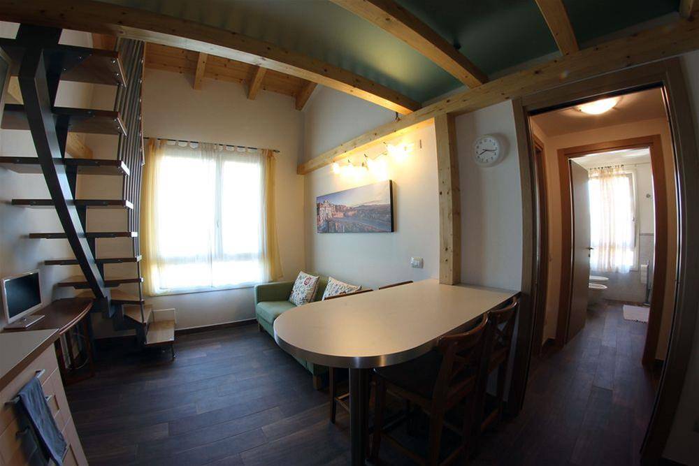 Bombyx Inn 2
