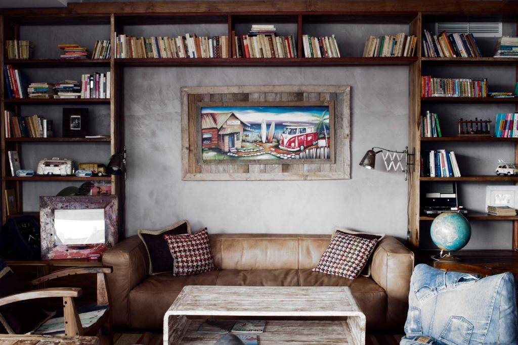 Surfers Lodge Peniche 1