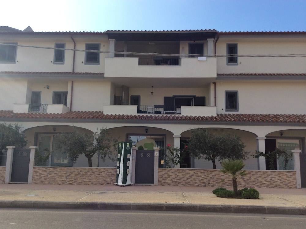 Residence con piscina Piricone 1