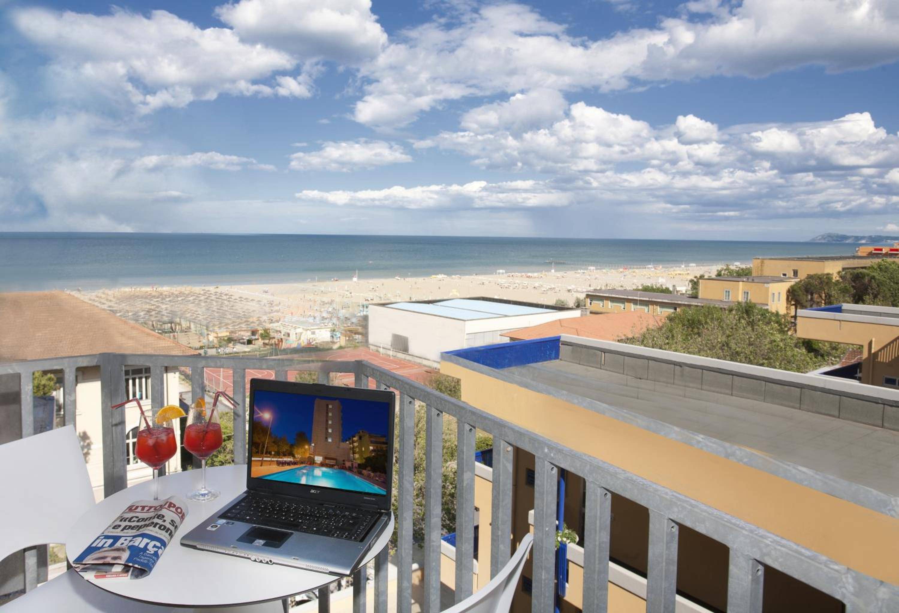 Hotel Jumbo 1