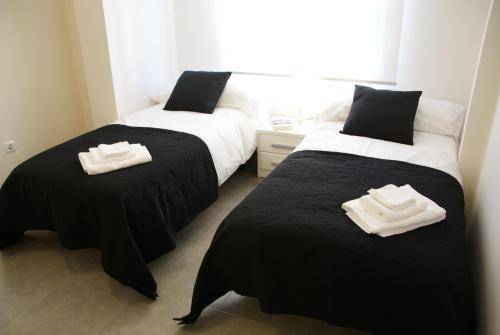 Apartamentos FV Flats Valencia - Mestalla 7 1
