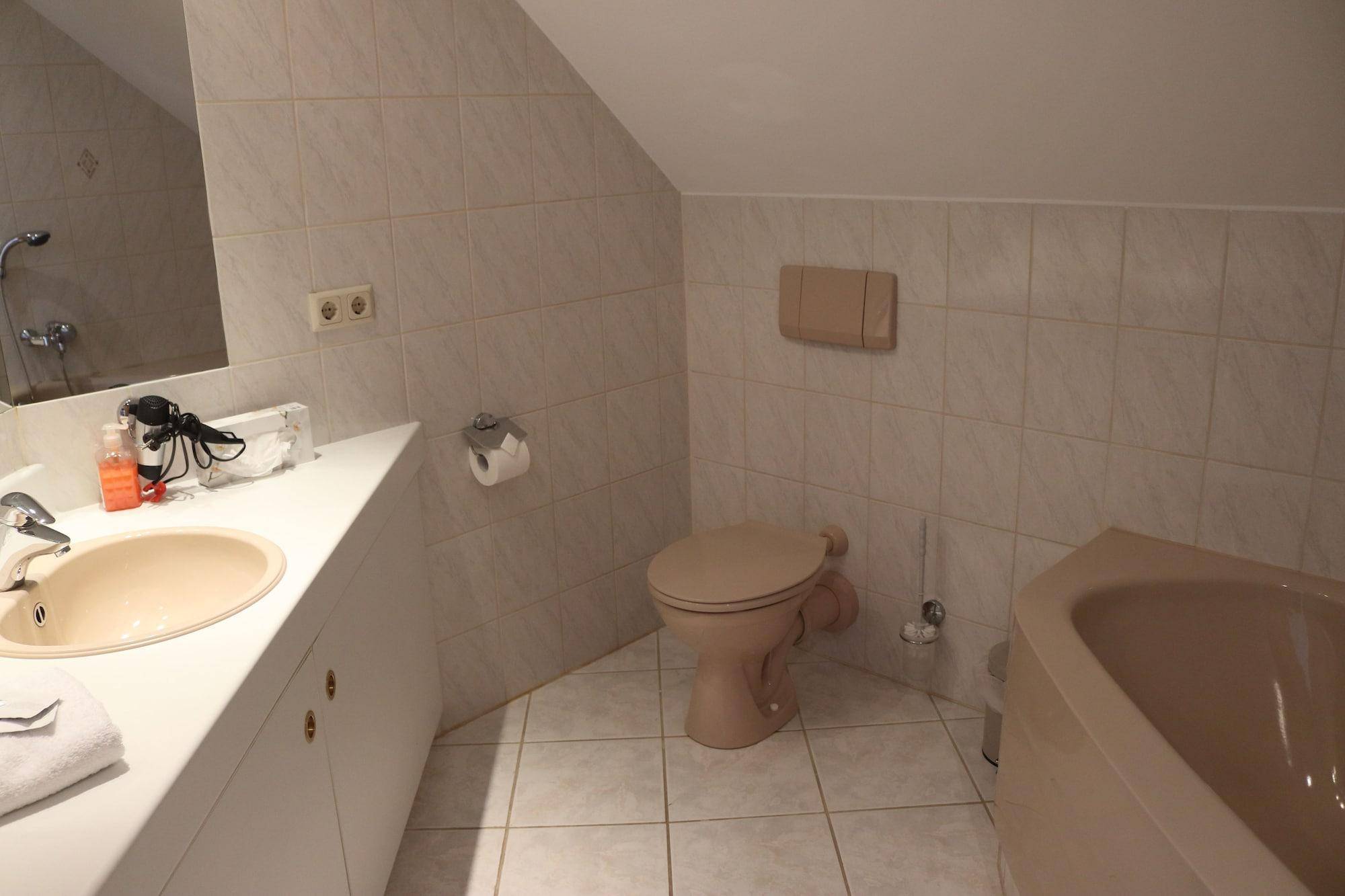 Hotel-Restaurant Johanneshof 2