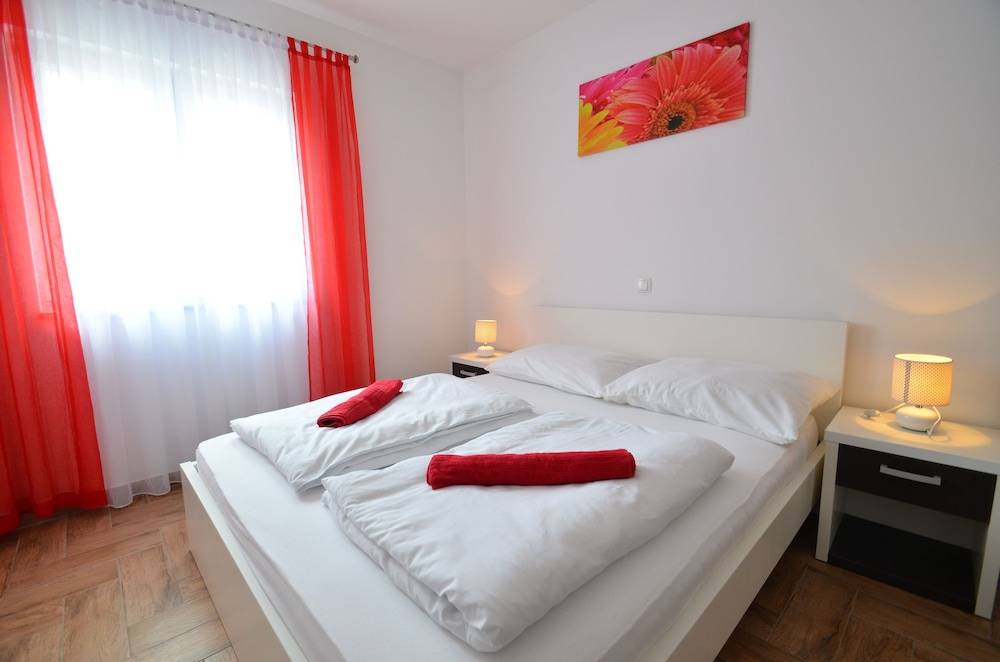 Apartments Villa Visnjik 2