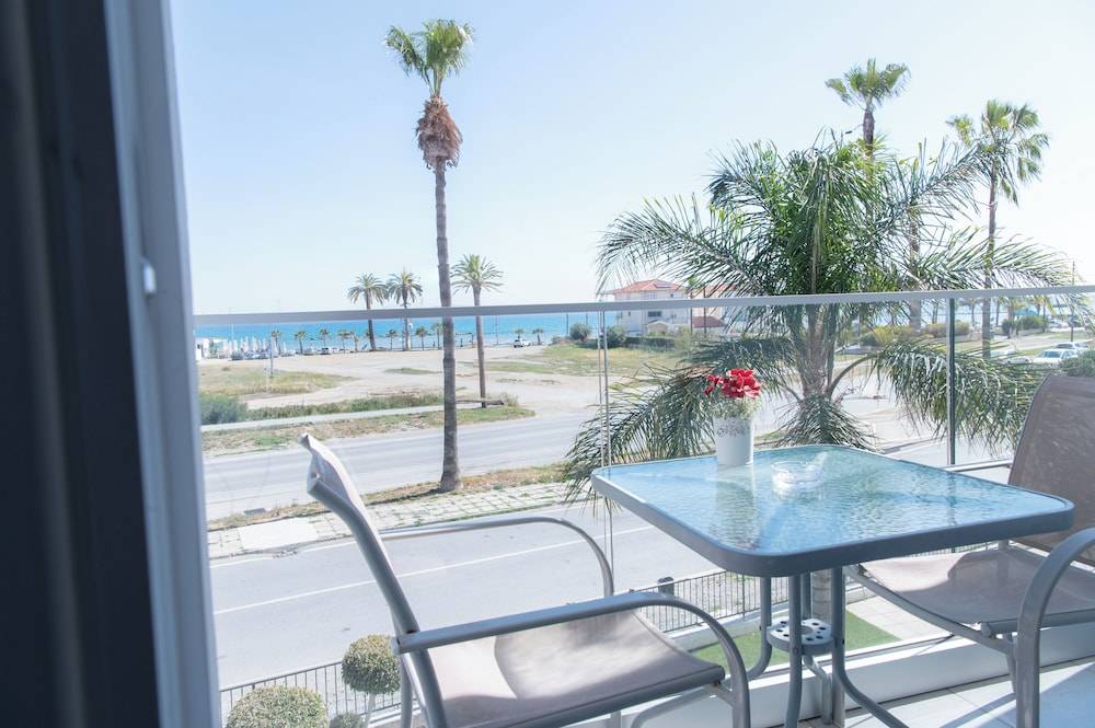 Themis Beach Apartments 1
