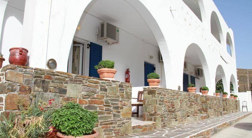 Tzamaros Studios 1
