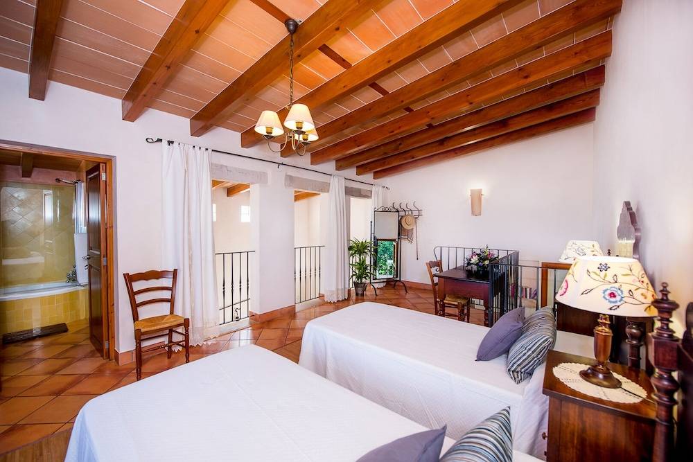 Agroturisme Fincahotel Can Bessol 2