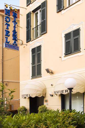 Hotel Riviera 2