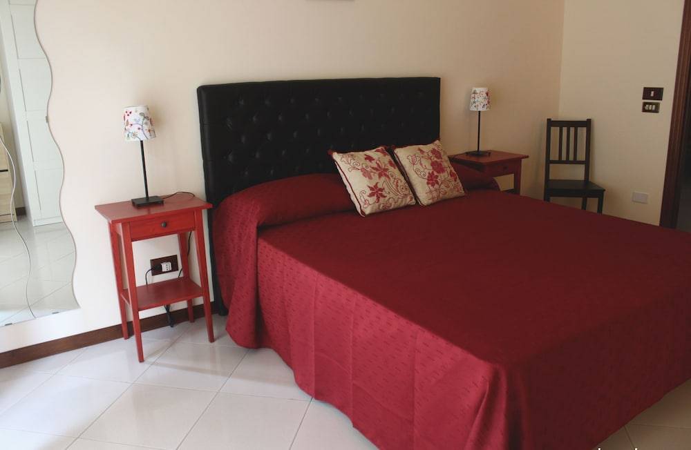 Al Politeama Rooms B&B 2