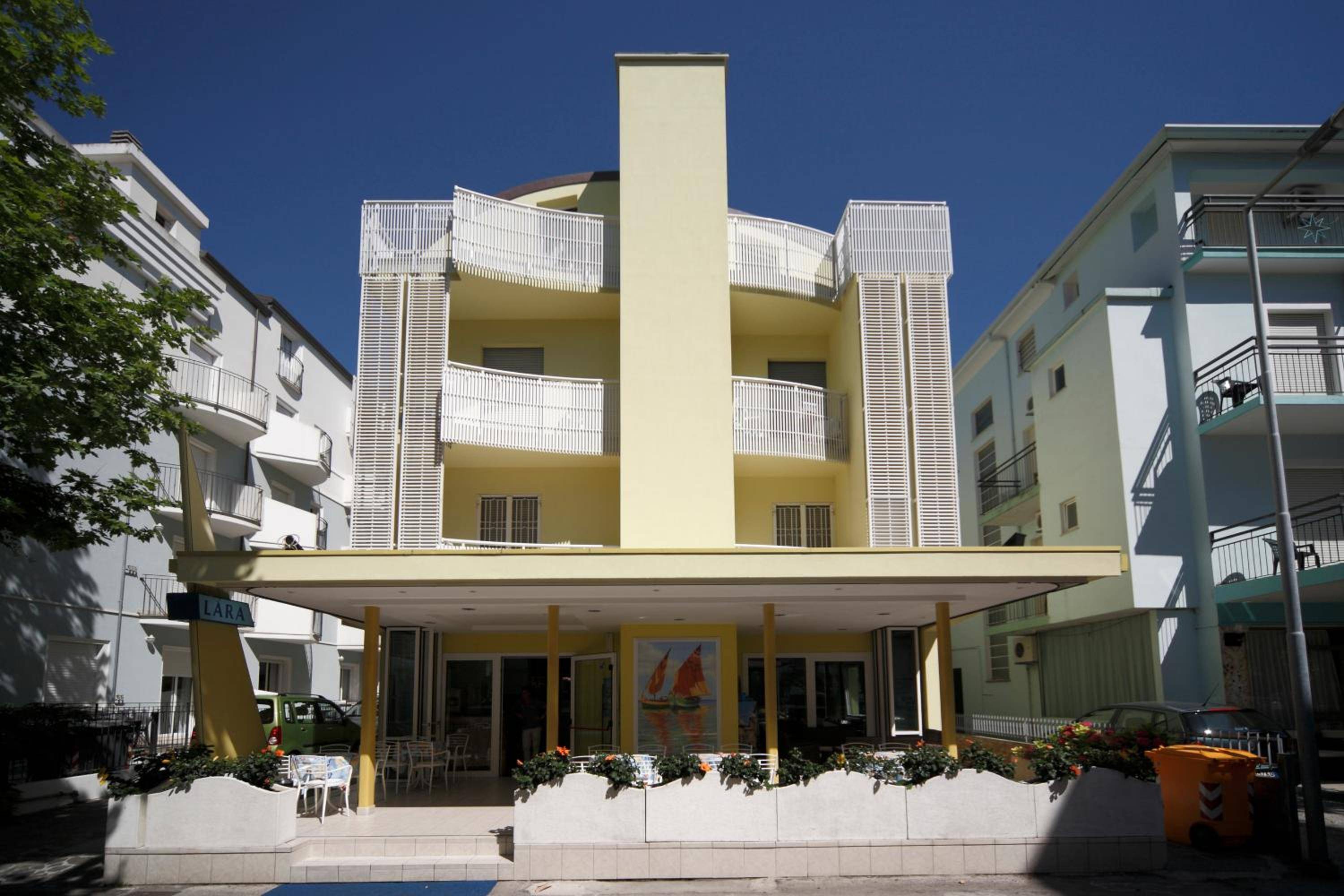 Hotel Lara 1