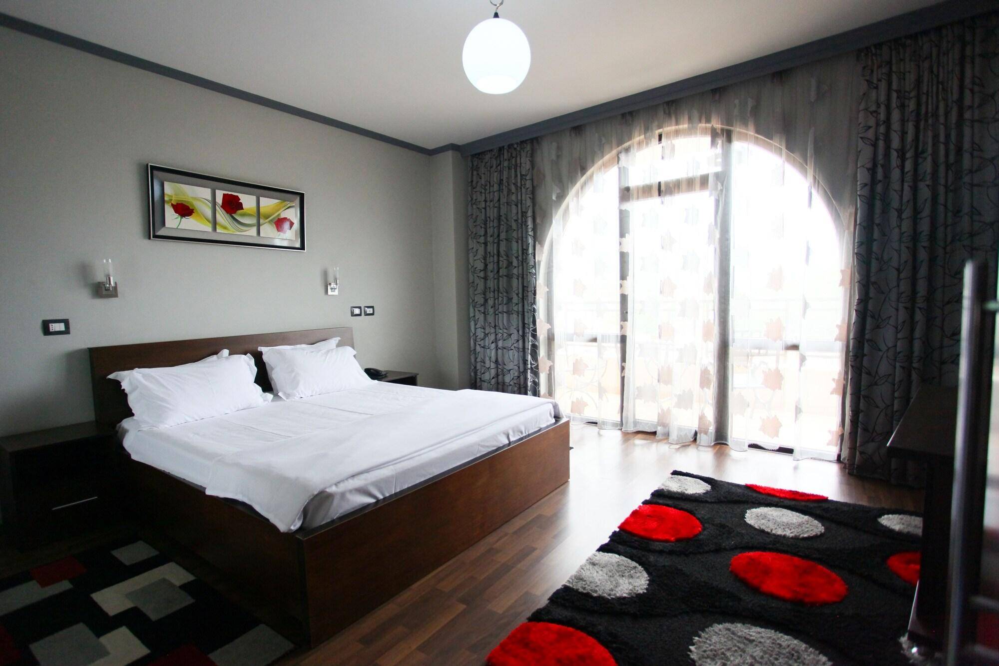 PANORAMA Rooms Hotel near the Old Bazaar 2