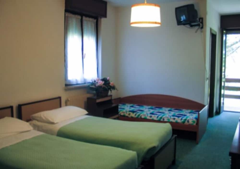 Hotel Dolomiti 2
