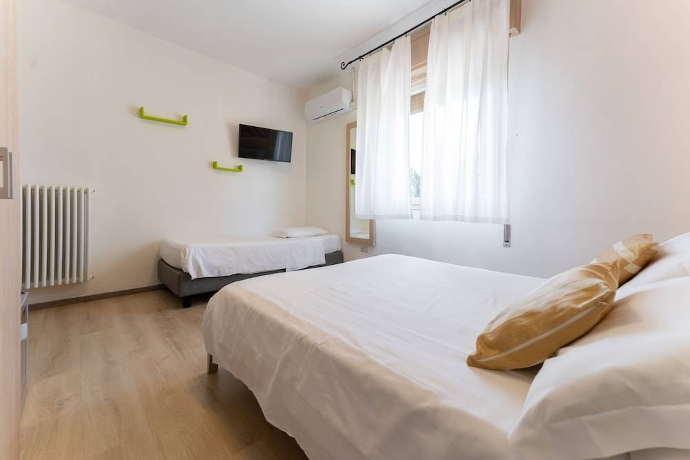MH Hotel Benaco 2