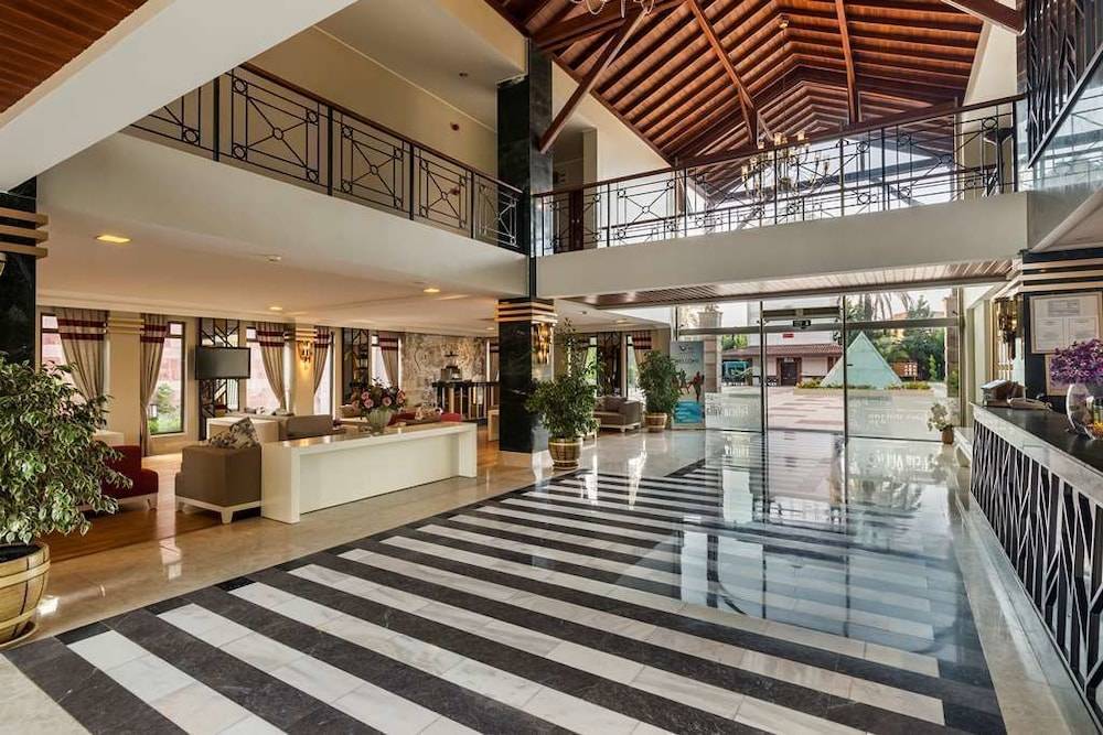 Club Hotel Felicia Village 2