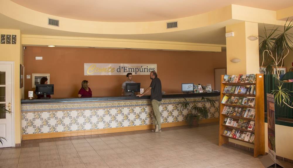 Aptos. Comte D ́Empuries 2
