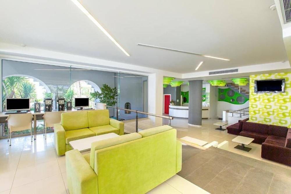 Hermes Hotel 2