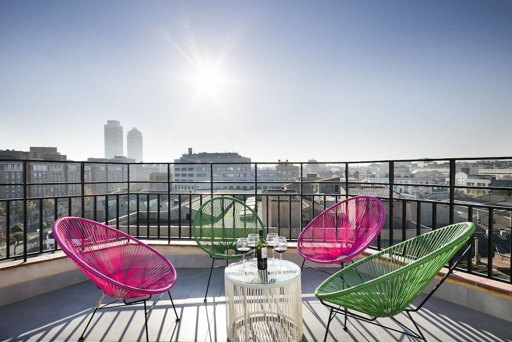 DragonTree Barcelona - apartamentos turisticos 5 min from the BEACH 1