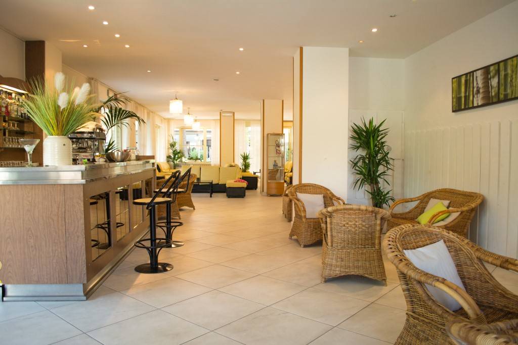 Coast Hotel & Spa - Adults Only 2