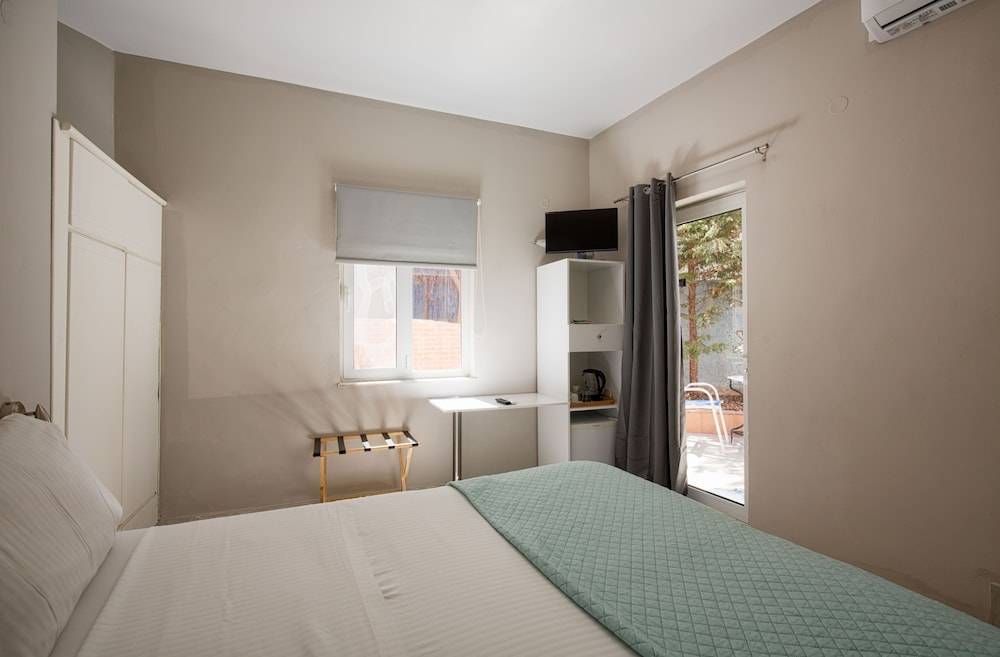 Yasmine Apartments and Rooms 1
