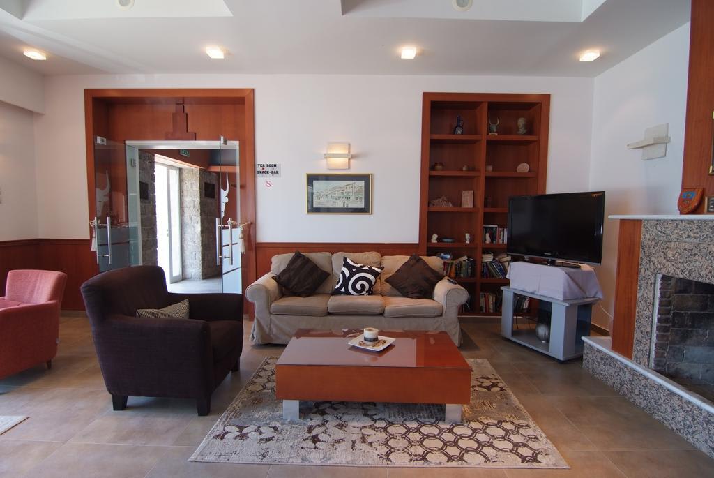 Minoa Hotel 1