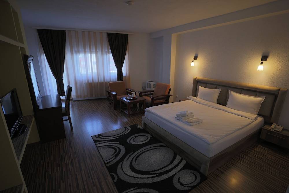 Hotel Denis 1
